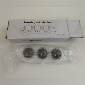 Rotating Cat MInt Ball - 3 flavors